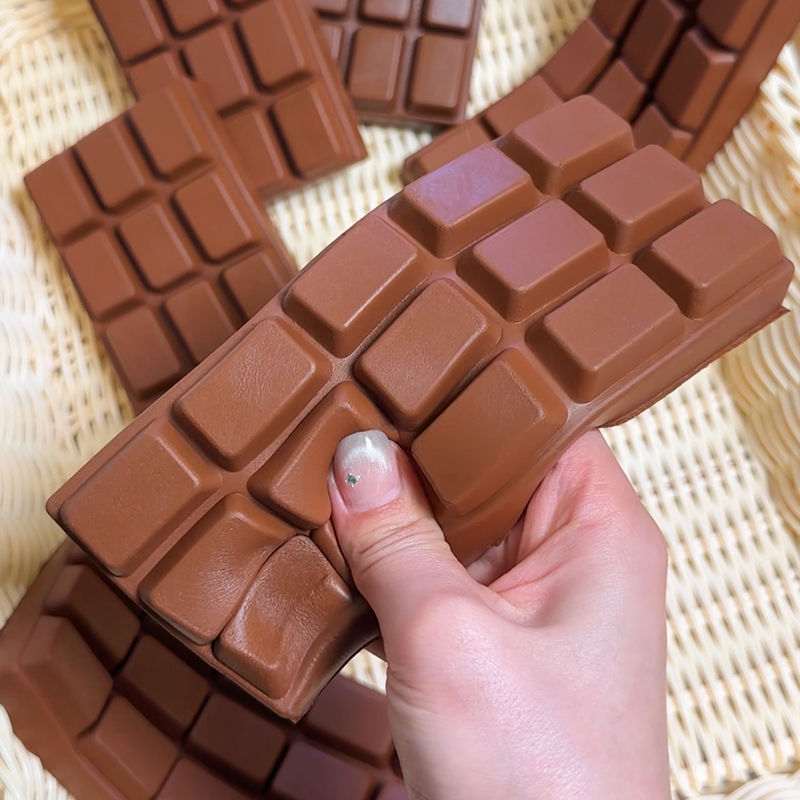 Junk Food Snacks - Yumuşak Çikolata Şeklinde Yavaş Geri Dönen